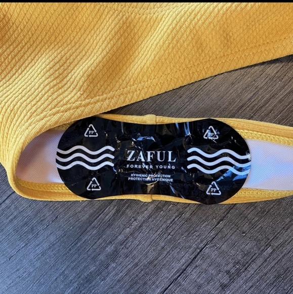 Zaful Mustard Ribbed Knot Cut-Out Monokini size 4 - Picture 5 of 5